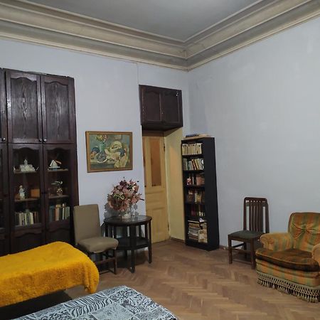 Suzi Hostel Tiflis Oda fotoğraf