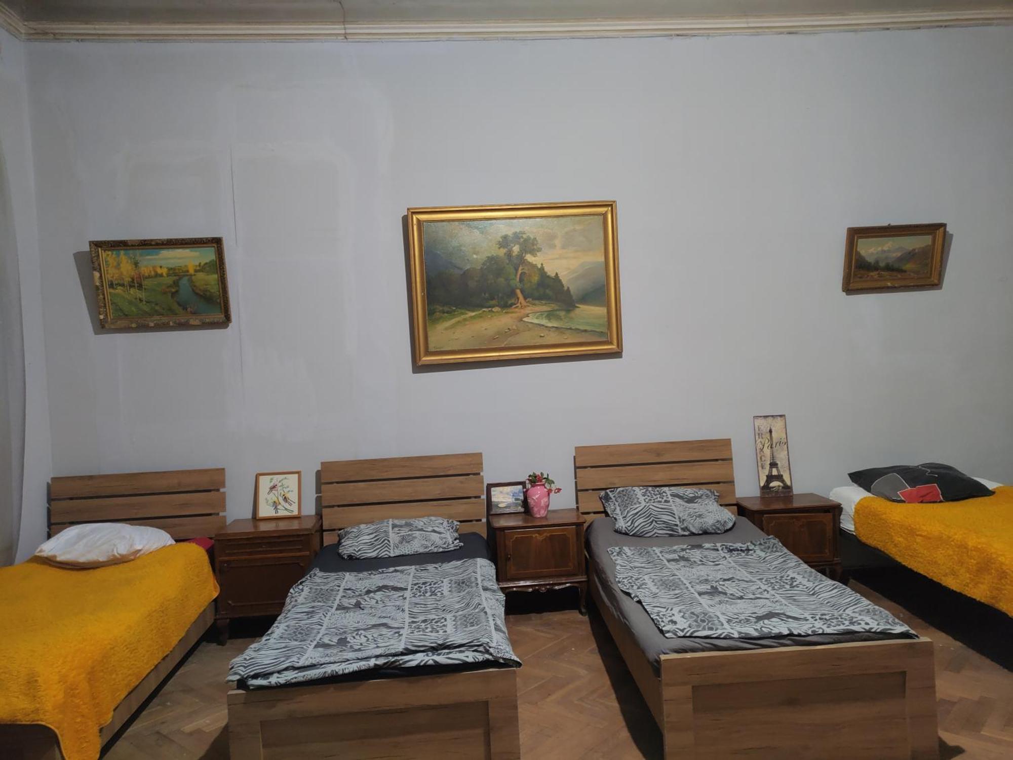 Suzi Hostel Tiflis Oda fotoğraf